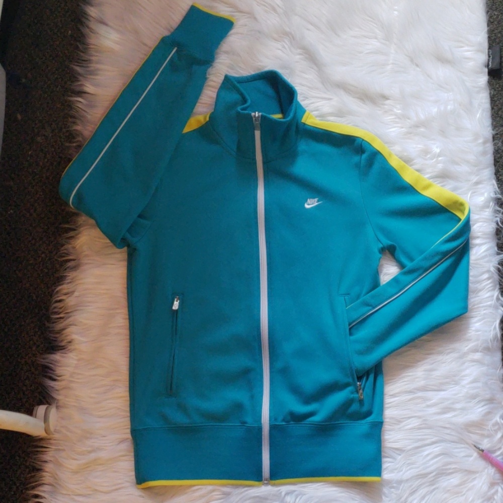 Nike Sportswear jacket